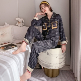 気質溢れる♪ 個性的なデザイン♪  抜群の肌触り 柔らかい 肌に優しい 部屋着 睡眠 自宅 保温 ポリエステル 折り襟 長袖 長袖パジャマ・薄手 パジャマ